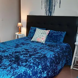 Sunny With Private Bathroom 300m From The Séjour chez l'habitant Sagres